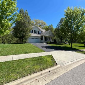 landscaping by J's Lawn and Landscaping reviewed on August 17, 2025
