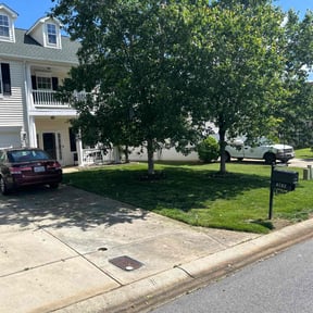 landscape maintenance by Pinklawn reviewed on August 15, 2025