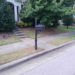 lawn service by R~N~J landscaping reviewed on August 20, 2025