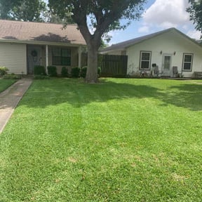 landscaping services by Grass cutters reviewed on August 21, 2025