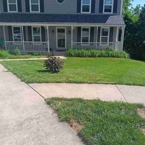 gardening service by Great Lawn Service LLC reviewed on August 21, 2025