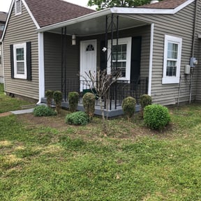 Bush Trimming by Coral Leaf Landscaping reviewed on August 20, 2025
