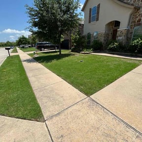 grass cutting by Swiftcutz reviewed on May 17, 2024