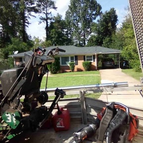 Bush Trimming by Marcos handyman reviewed on August 19, 2025