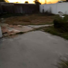 Bush Trimming by Lopez Property Services Inc. reviewed on January 2, 2026