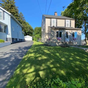 landscape maintenance by Rays Lawn Care reviewed on August 18, 2025