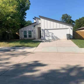 landscaping services by Curry's mowing reviewed on August 16, 2025