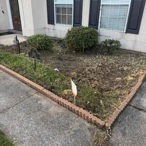 Flower Bed Weeding by UnderDog Lawn Services LLC reviewed on October 24, 2025
