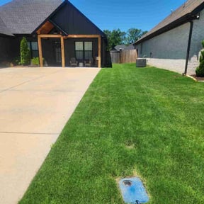 gardening service by On Time Handyman Full Service reviewed on August 19, 2025