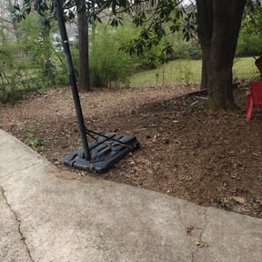 Leaf Removal by J Jr’s Lawn Maintenance reviewed on August 17, 2025