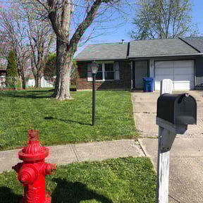 lawn maintenance by Brooks Lawn care services reviewed on April 6, 2024
