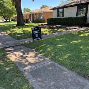 landscape maintenance by Yard TLC reviewed on August 21, 2025