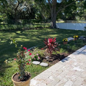 landscaping by Yes Lawn reviewed on August 17, 2025