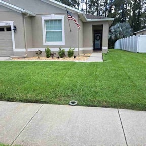 residential landscaping by Ramos Landscaping reviewed on August 19, 2025