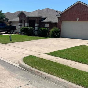 yard care by Graceful Lawn Care reviewed on August 17, 2025