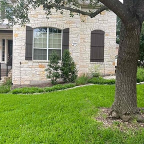residential landscaping by Green Earth Lawn and snow LLC reviewed on August 21, 2025