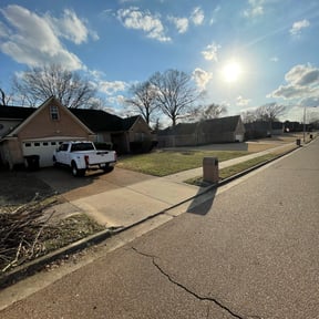 Leaf Removal by Cut right lawn care reviewed on September 7, 2025