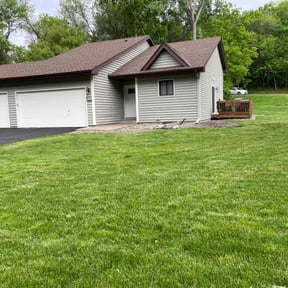 turf care by Complete Lawn Care reviewed on August 18, 2025