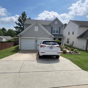 lawn maintenance by 662 Grass Monkey Lawn SVC reviewed on August 18, 2025