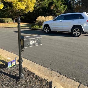 Bush Trimming by Lawnscape pros reviewed on October 19, 2025