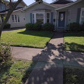 residential landscaping by JD Services 757 LLC reviewed on August 20, 2025