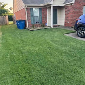 landscaping by Season's Landscaping LLC reviewed on August 21, 2025