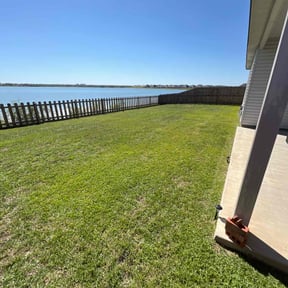 gardening service by Growing blessings reviewed on November 20, 2025