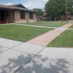 landscaping by Green Lawn care reviewed on October 12, 2023