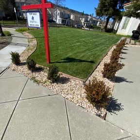 residential landscaping by Cobbs Construction, LLC reviewed on August 17, 2025