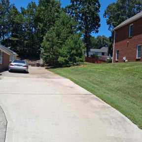 residential landscaping by De Boer construction & landscape reviewed on August 19, 2025