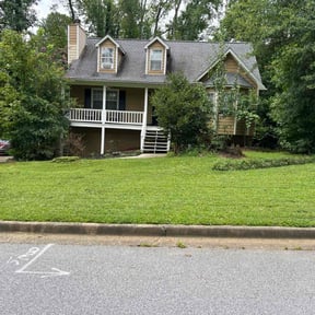 landscape maintenance by Diesel Dog Lawn Care LLC reviewed on August 18, 2025