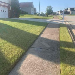 gardening service by Sunshine lawncare reviewed on August 21, 2025