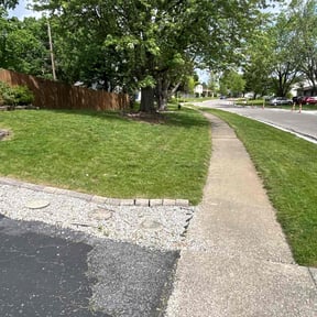 landscaping by Osment Lawn Care reviewed on August 19, 2025
