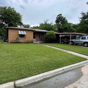 grass cutting by Ibarra Landscaping reviewed on August 16, 2025
