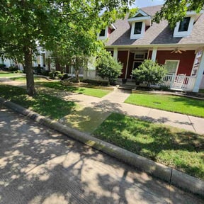 yard maintenance by A&amp;R lawn care reviewed on November 21, 2025