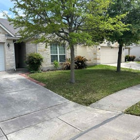 residential landscaping by Sunrise Sunset Landscaping reviewed on August 18, 2025