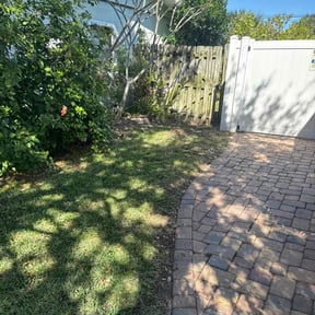 Leaf Removal by Reaper lawns reviewed on October 21, 2025