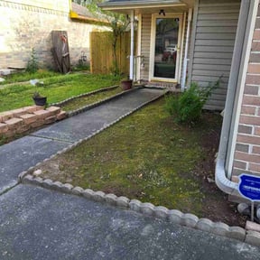 Flower Bed Weeding by M.A.C & Utilities llc. reviewed on August 18, 2025