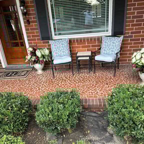 Bush Trimming by Anton Lawn Care reviewed on August 19, 2025