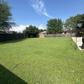 yard maintenance by Lawn Care Pro Plus reviewed on August 21, 2025
