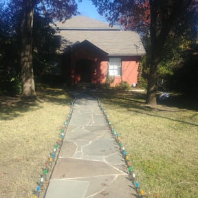 Leaf Removal by E&T Cleaning and Lawncare Services reviewed on August 21, 2025