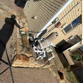 Flower Bed Weeding by Lawns 4 Less reviewed on October 6, 2024