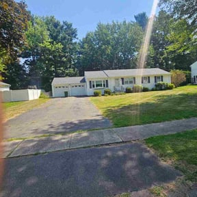 Bush Trimming by TOMS - Total Outdoor Maintenance reviewed on November 23, 2025