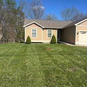 lawn care services by Lawn Me Up Landscape reviewed on August 20, 2025