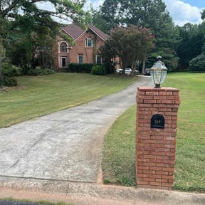 turf maintenance by Js Lawn Care reviewed on May 2, 2024