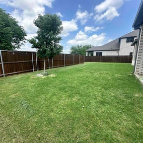 residential landscaping by Thomas Lawn Care Service reviewed on August 17, 2025