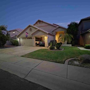 Bush Trimming by Ramirez Hernandez Landscape reviewed on February 24, 2024