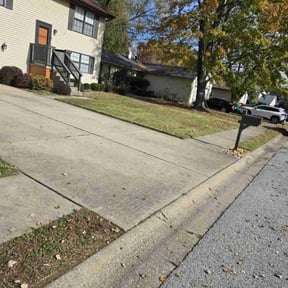 lawn maintenance by Just Cuts Lawn Care reviewed on May 9, 2025