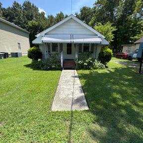 grass cutting by Better Price Lawn Service of Central Florida, LLC reviewed on August 17, 2025