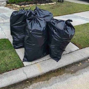 Bush Trimming by Isaiah's Custom Cutz reviewed on April 2, 2026